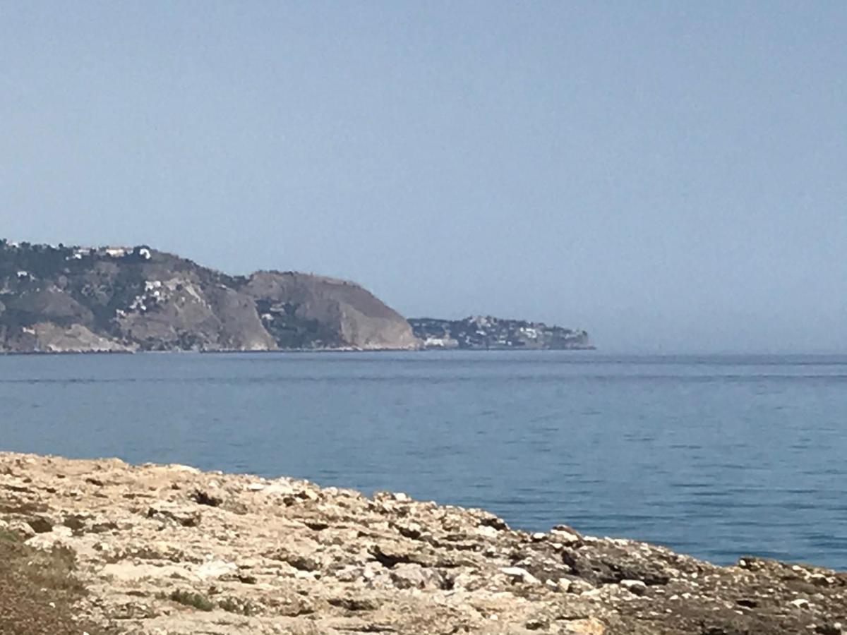 Chez Alison! Central Nerja Apt מראה חיצוני תמונה